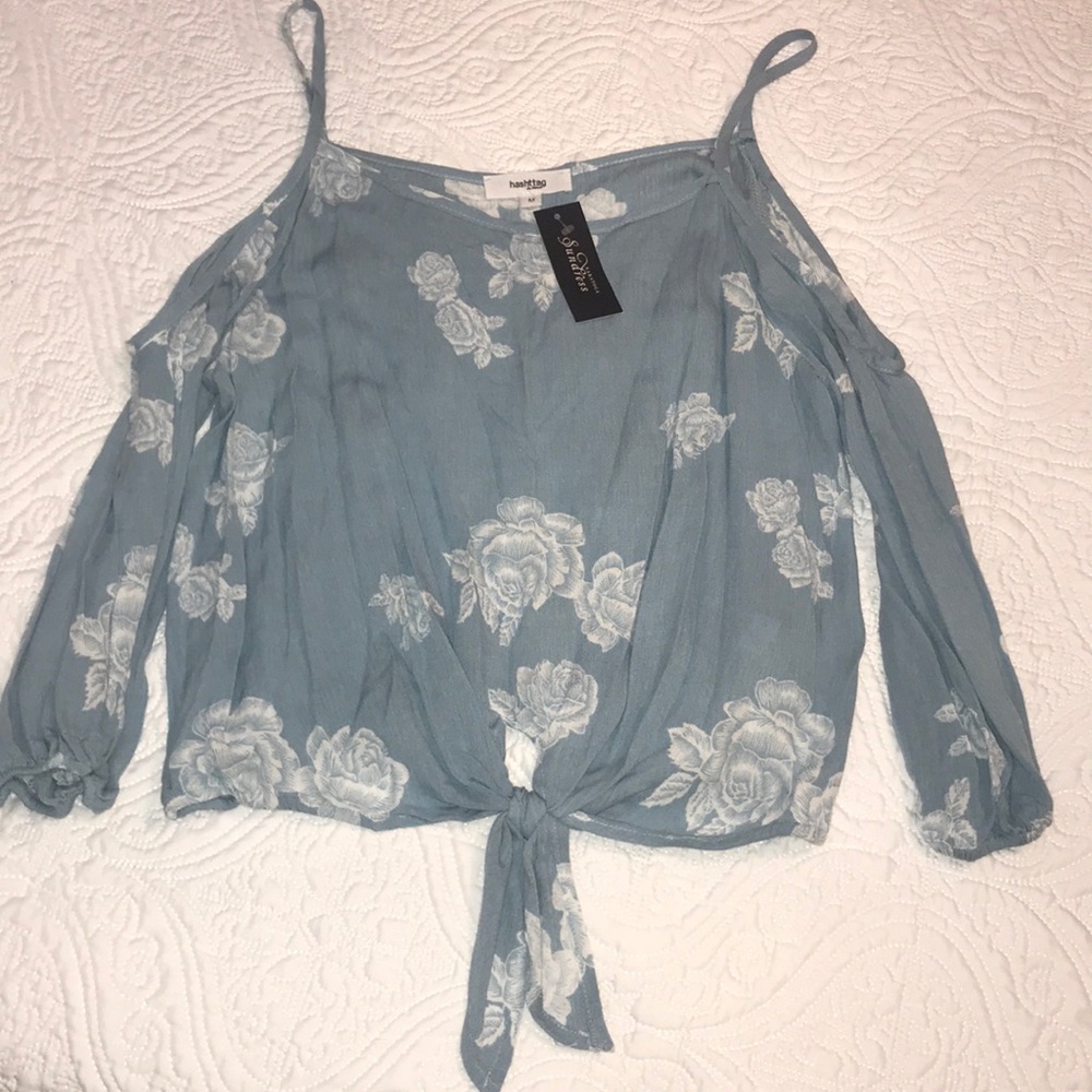 Spring time cold shoulder top with front tie!